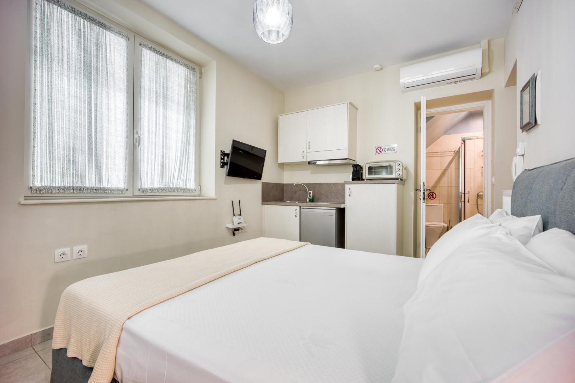 Bentzi...Boutique Apartment 1, Classic Double With Kitchenette, 2 Guests Атина Екстериор снимка